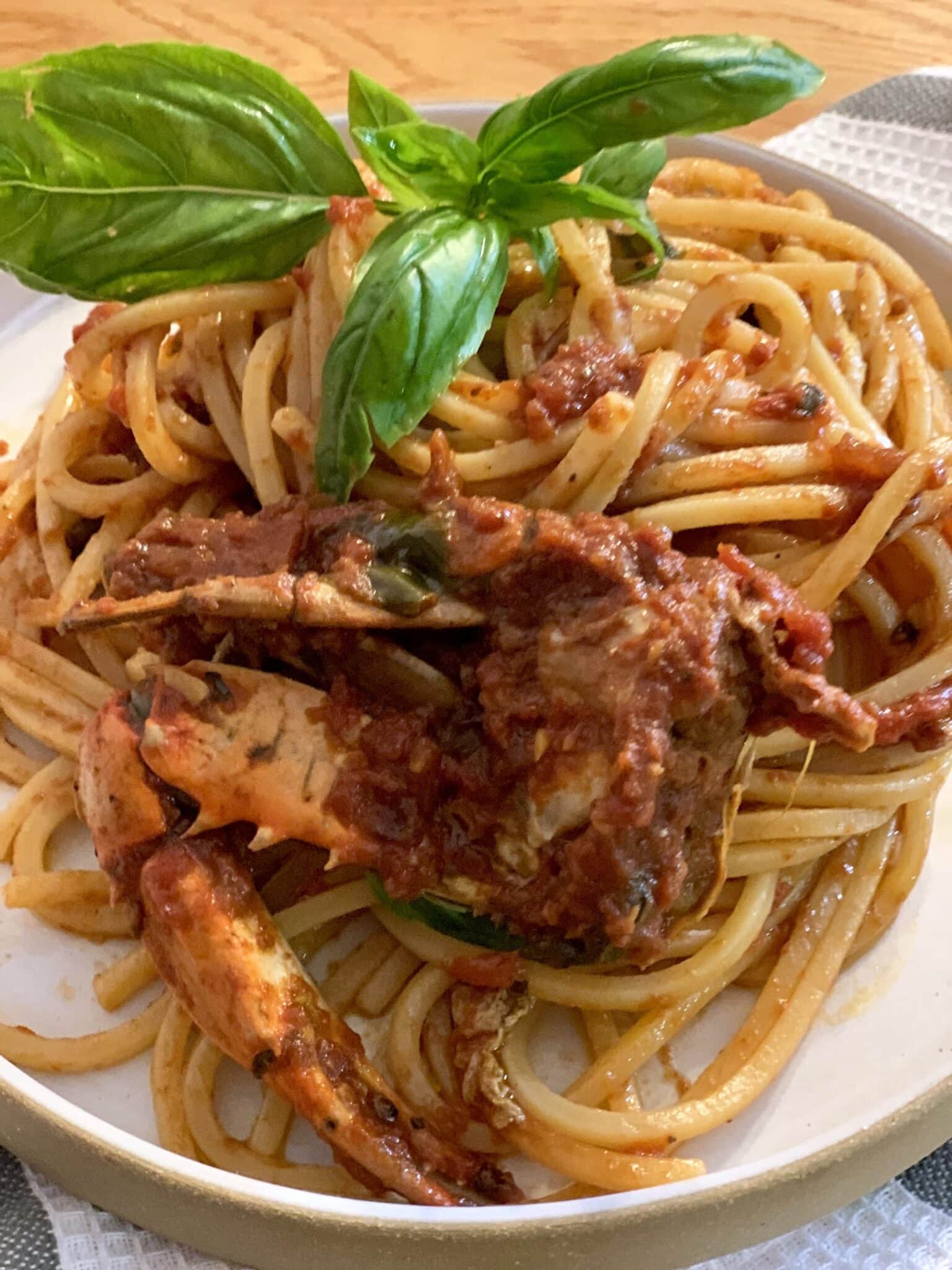 Spaghetti and Crabs plated