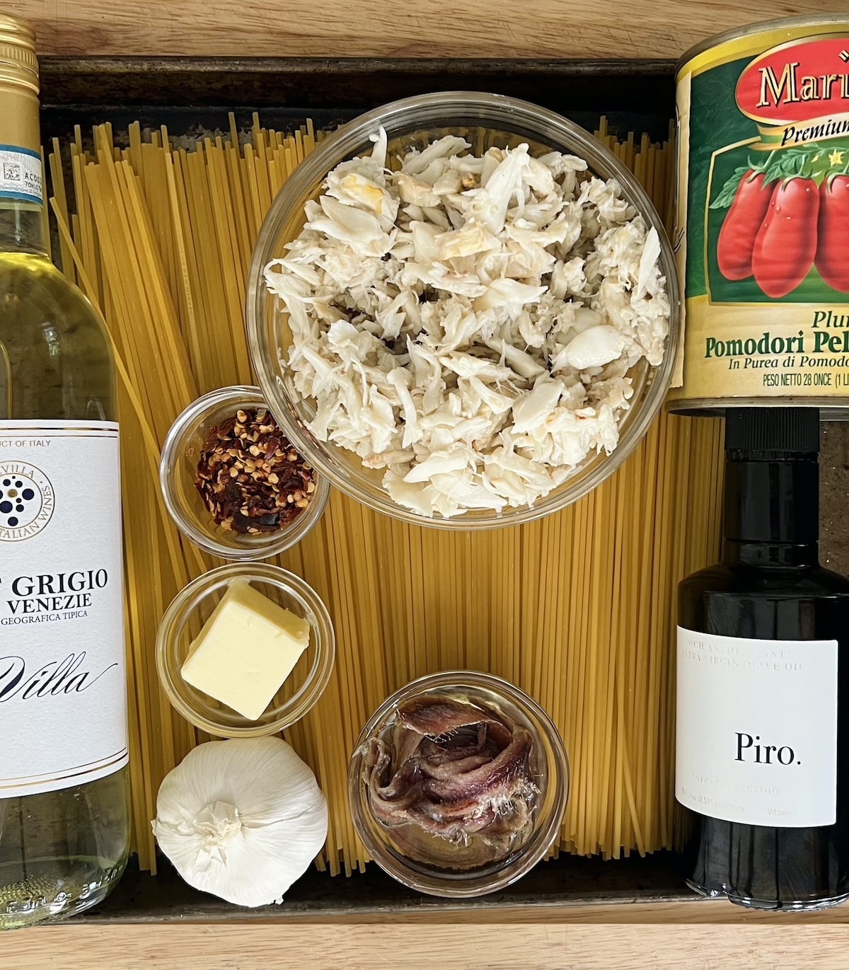 Easy Crab Pasta Sauce with Spaghetti - Mangia with Michele