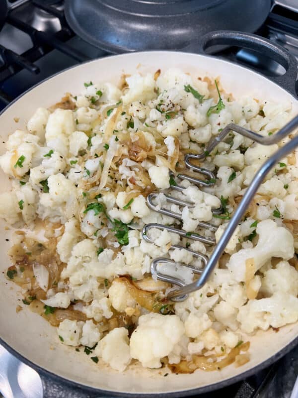 Sicilian Pasta with Cauliflower, Pine Nuts, Raisins and Capers Mangia