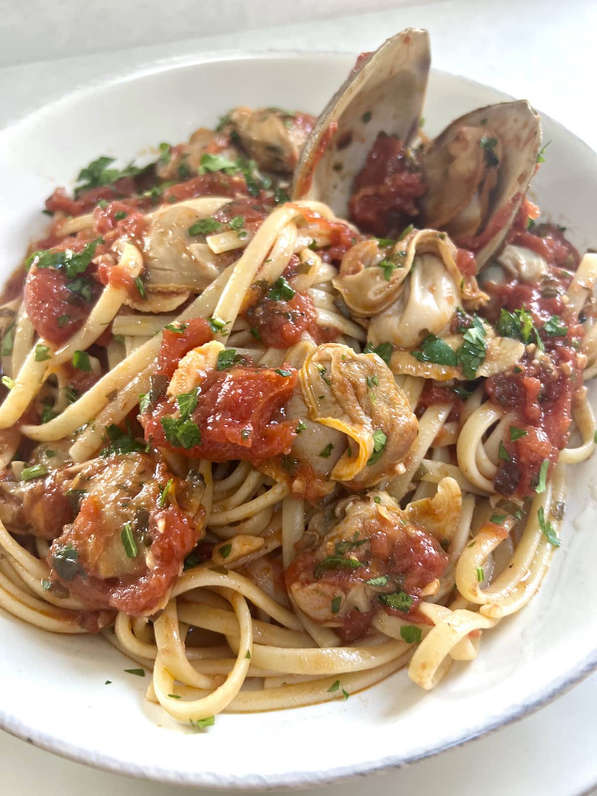 Linguine with Clam Sauce - Cuisine With Me